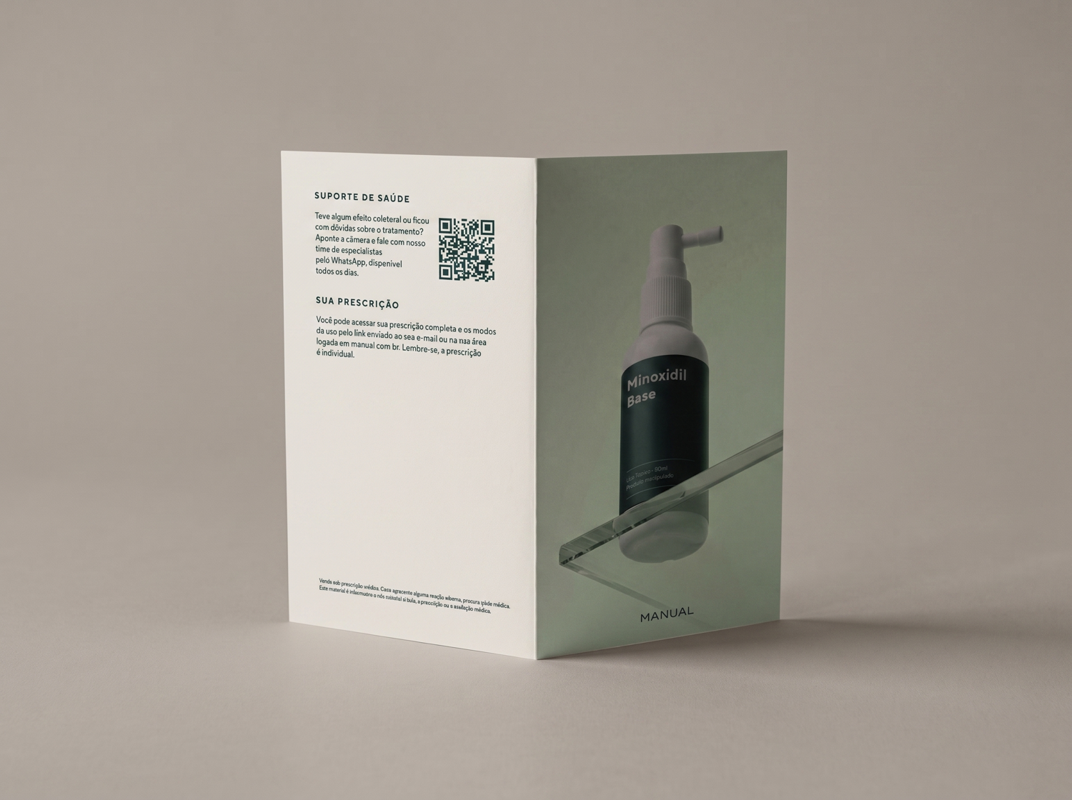 Mockup do Minoxidil Tópico dobrado ao meio